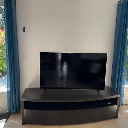 La Maison Du Bonheur 2 Ch 65m2 - Patio Et Jardin - - Locsweethome *