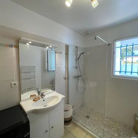Holiday home La Maison Du Bonheur Locsweethome La Palmyre Les Mathes