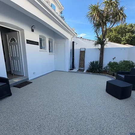 La Maison Du Bonheur 2 Ch 65m2 - Patio Et Jardin - - Locsweethome Сasa de vacaciones Les Mathes