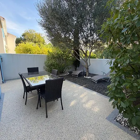 La Maison Du Bonheur 2 Ch 65m2 - Patio Et Jardin - - Locsweethome Сasa de vacaciones *