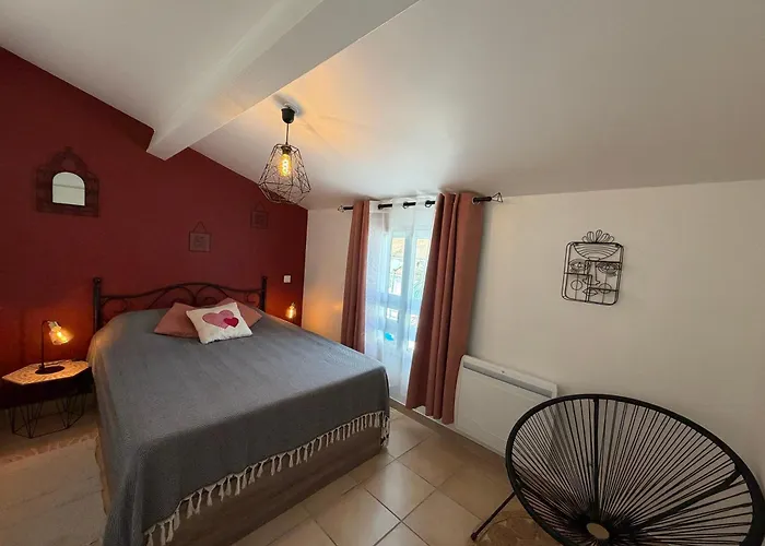 Holiday home La Maison Du Bonheur 2 Ch 65m2 - Patio Et Jardin - - Locsweethome *